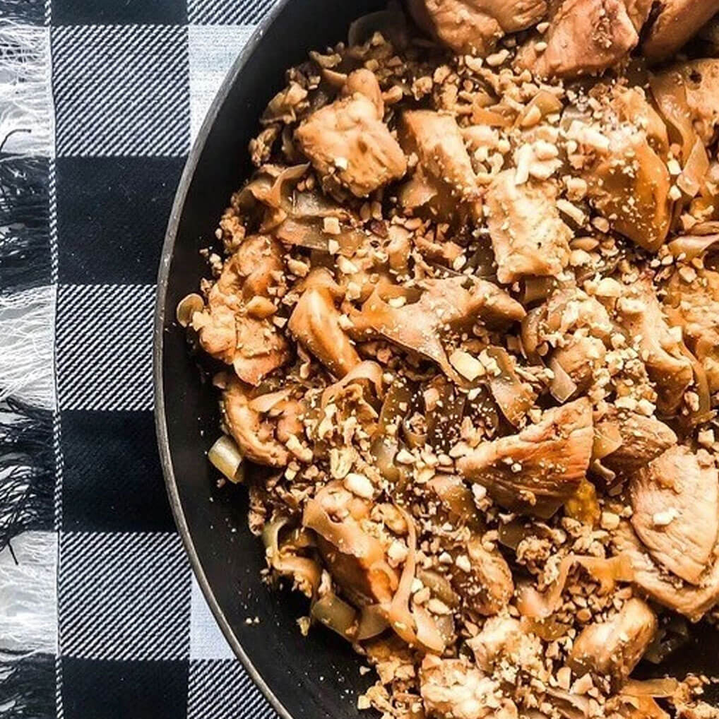 Keto Chicken and Peanut Pad Thai